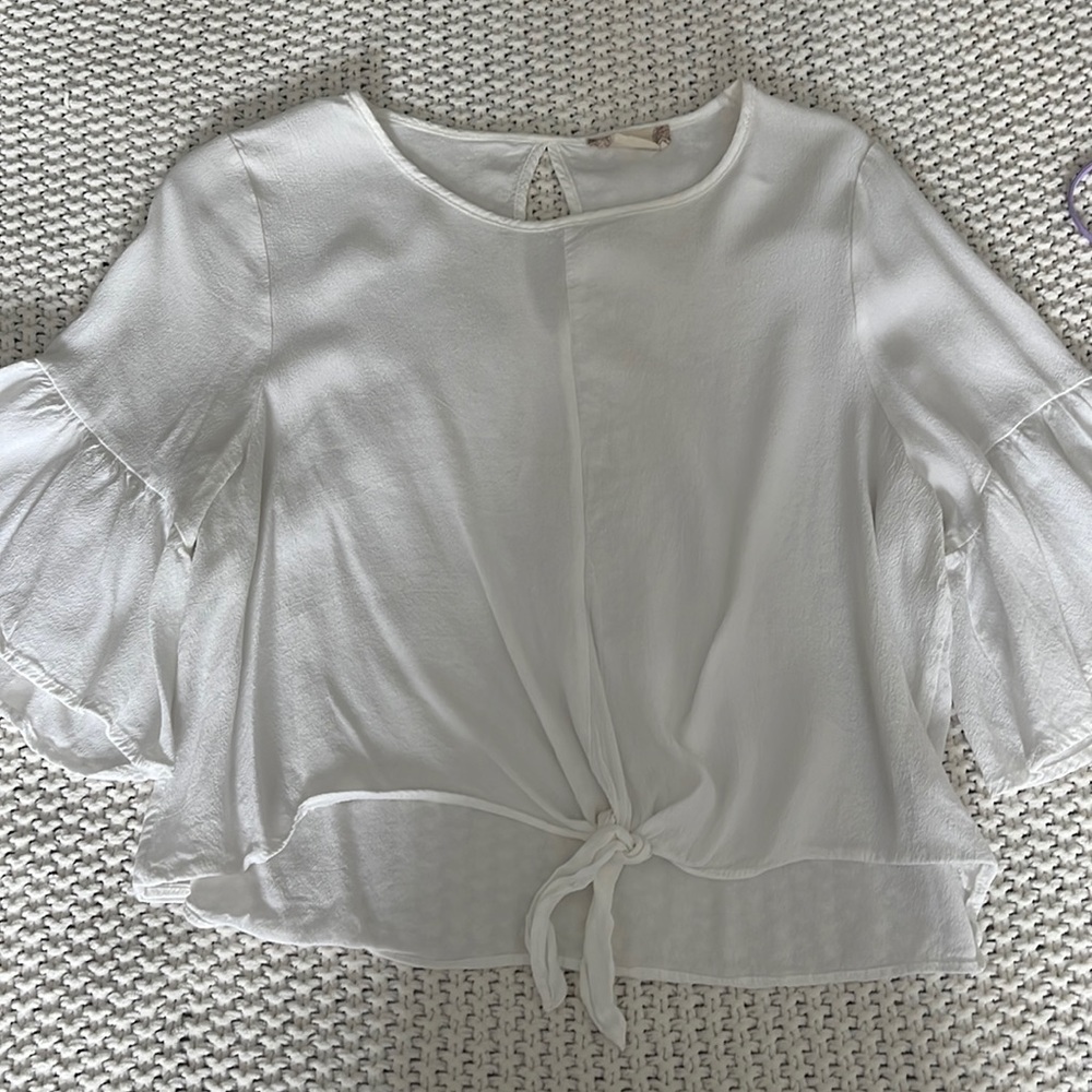 Altard state white blouse. Size is large. Worn once great condition